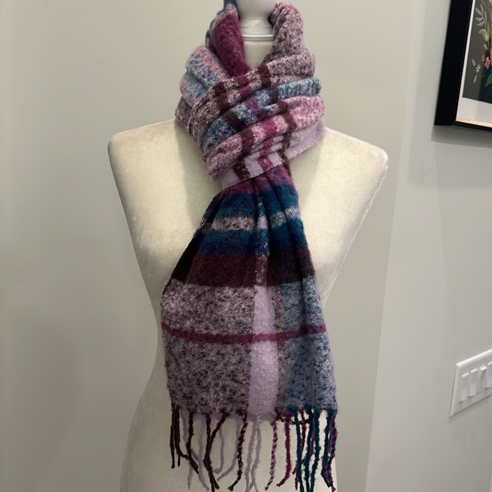 NWT- Juicy Couture multicolor very warm  scarf